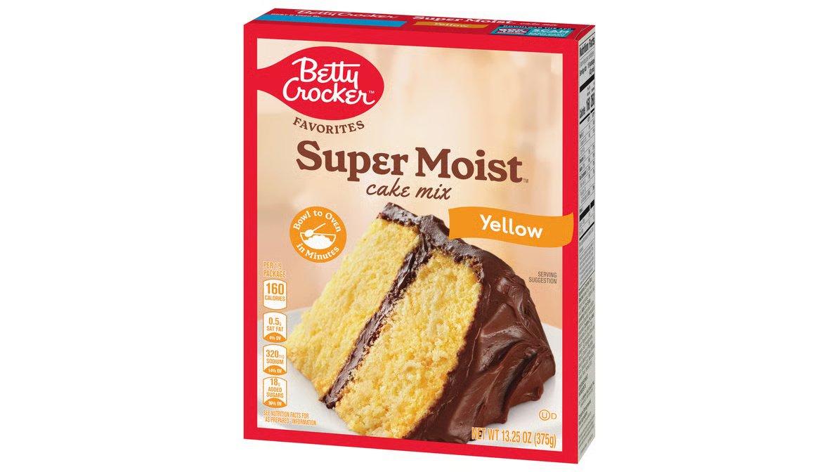 Betty Crocker Super Moist Yellow Cake Mix (13.25 oz) - Image 2