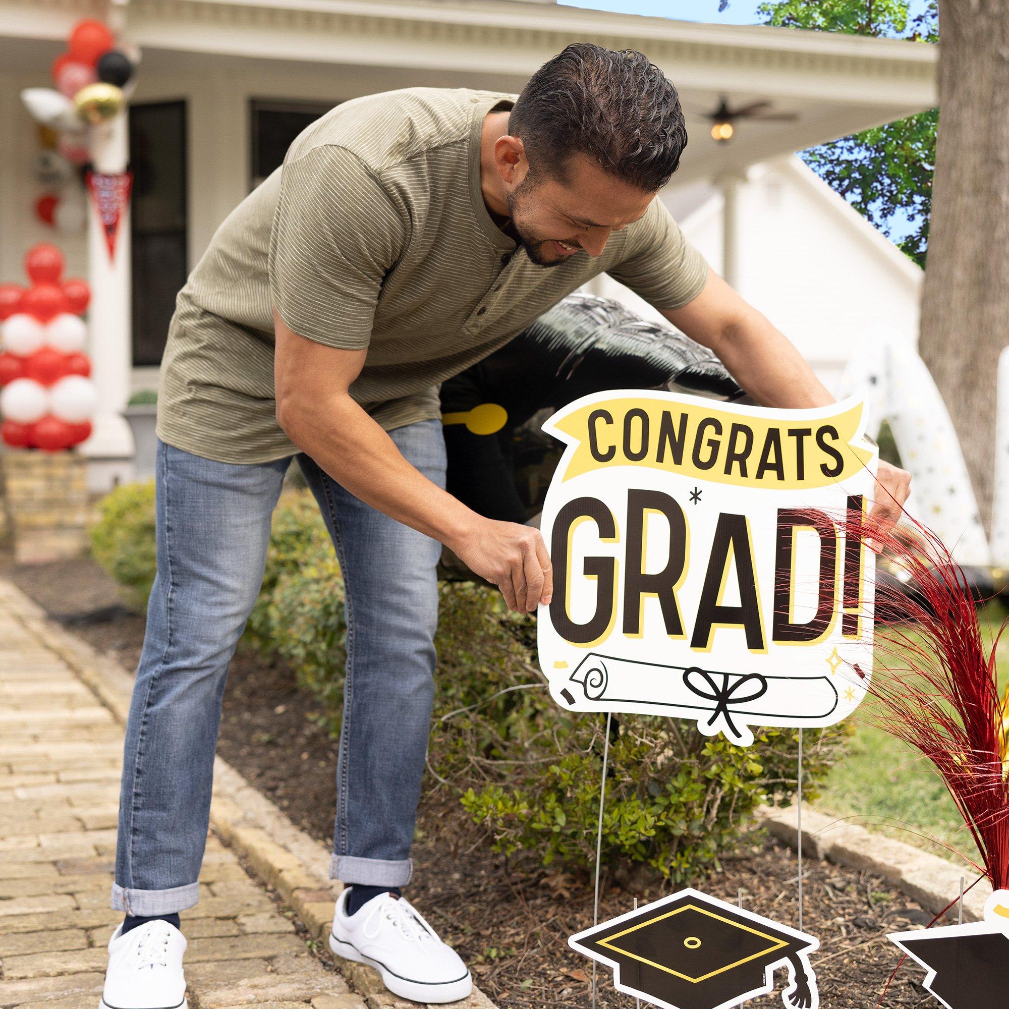 Black. White & Gold Congrats Grad Corrugated Plastic Yard Signs. 5ct - Image 4