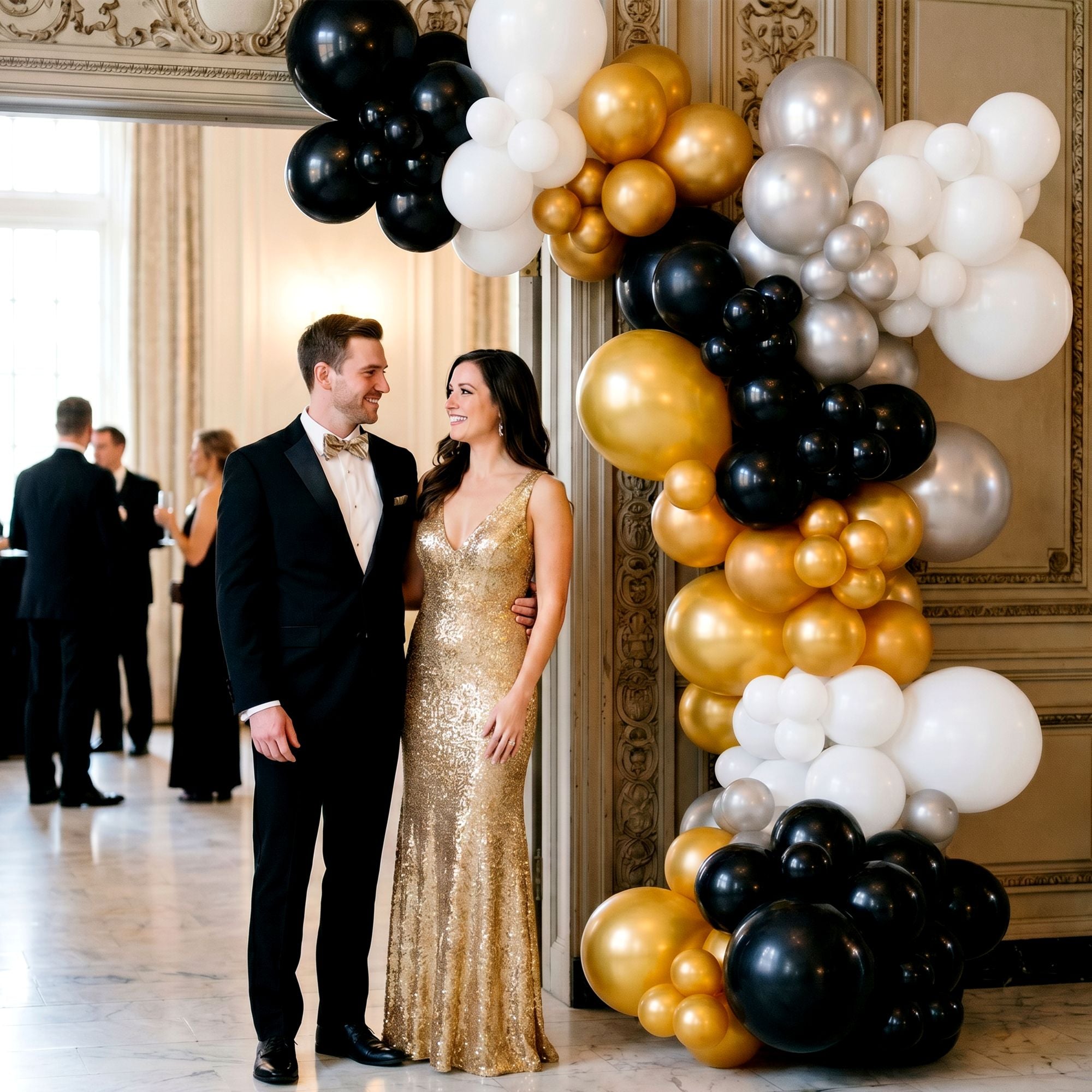 Air-Filled Latex Balloons Garland Multi Color. 90pc - Image 2